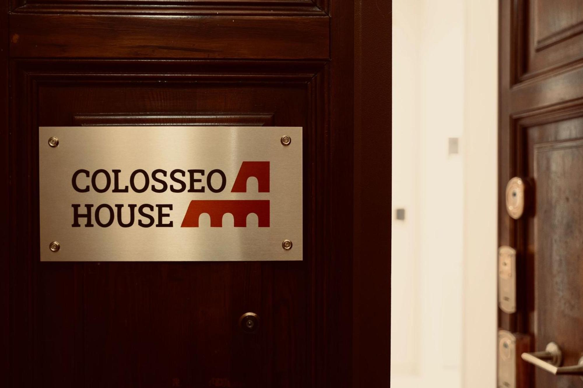 Colosseo House โรม ภายนอก รูปภาพ